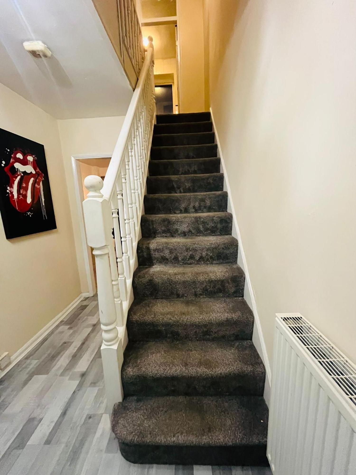 Homestay Single Near Clifton Campus Share Kitchen & Bathroom